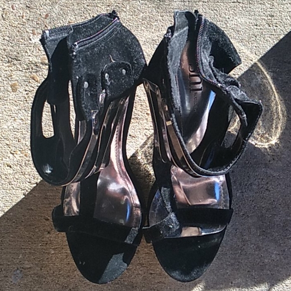 Wedges - Picture 1 of 1